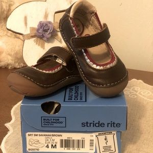Stride Rite Soft Motion Mary Jane Brown size 4